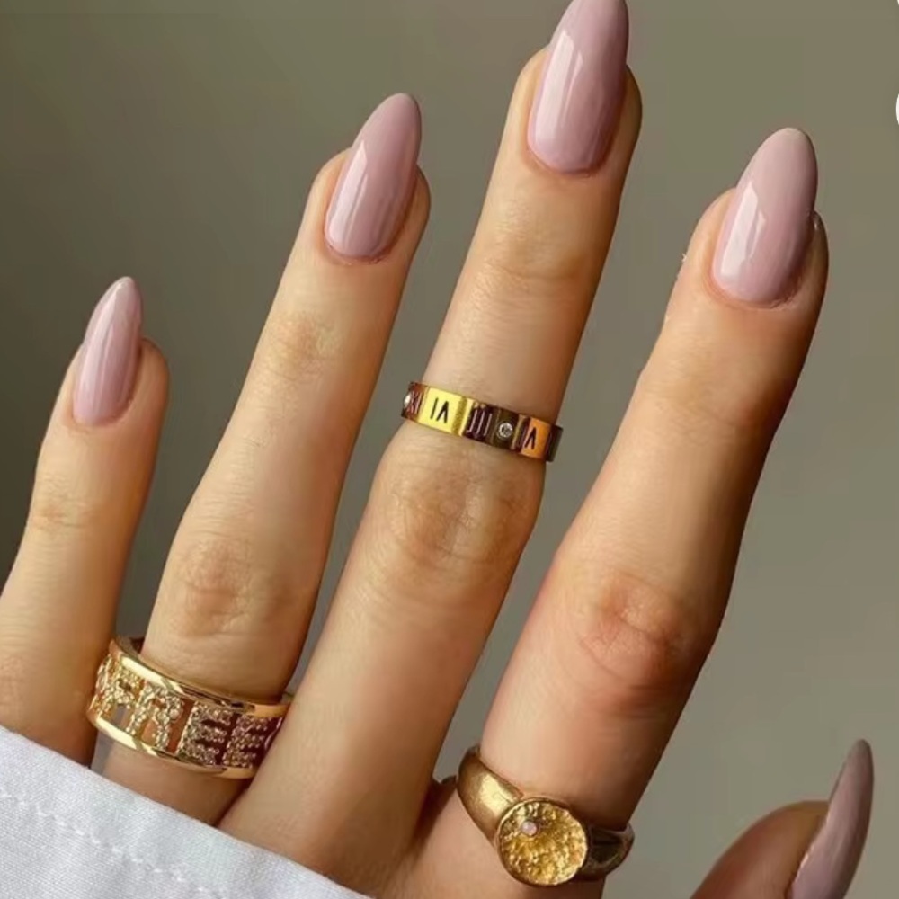 Stylish Roman Numeral Stainless Steel Ring with Crystal Accent – Size 7 - Picture 3 of 5